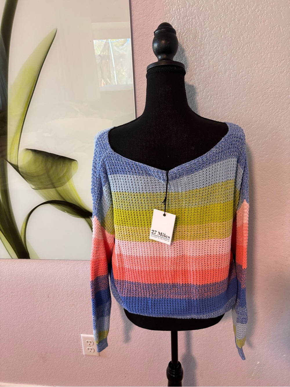 New boatneck sweater size medium - Picture 3 of 4